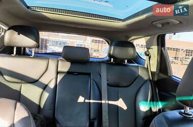 Внедорожник / Кроссовер Hyundai Santa FE 2018 в 