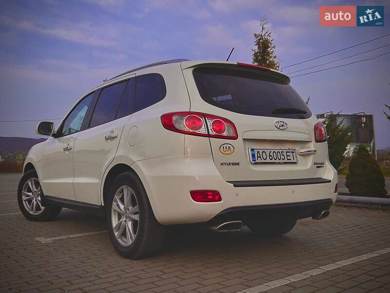 Внедорожник / Кроссовер Hyundai Santa FE 2011 в Иршаве