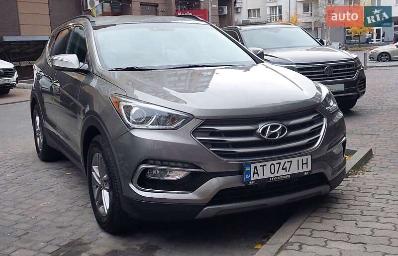 Внедорожник / Кроссовер Hyundai Santa FE 2016 в Ивано-Франковске