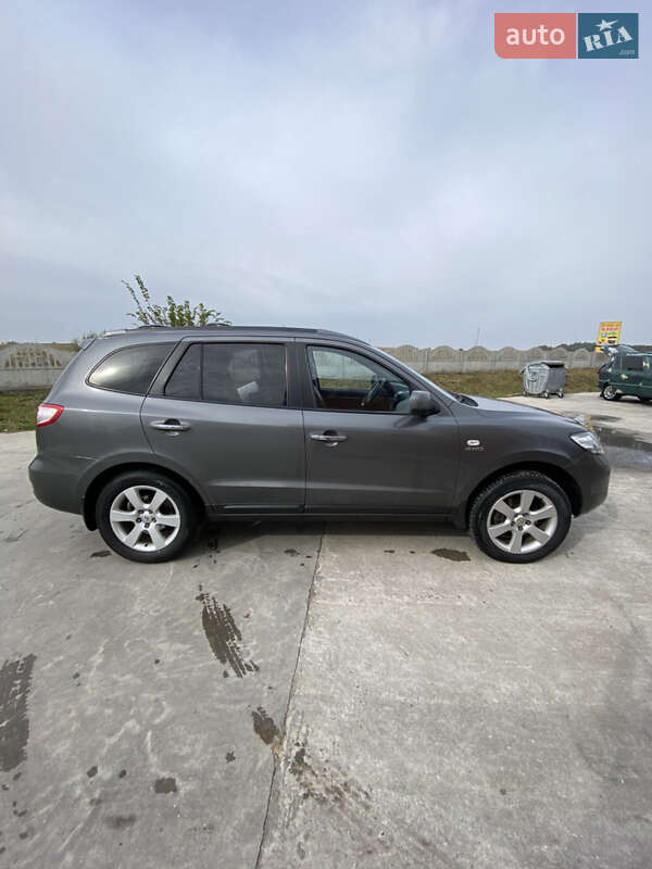 Позашляховик / Кросовер Hyundai Santa FE 2007 в Дубровиці