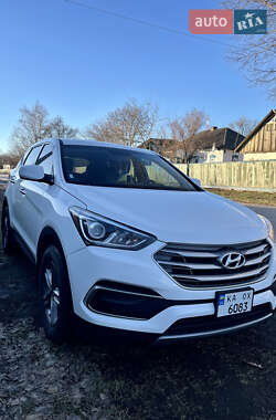 Внедорожник / Кроссовер Hyundai Santa FE 2016 в Киеве