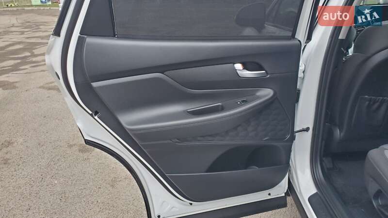 Позашляховик / Кросовер Hyundai Santa FE 2022 в Умані