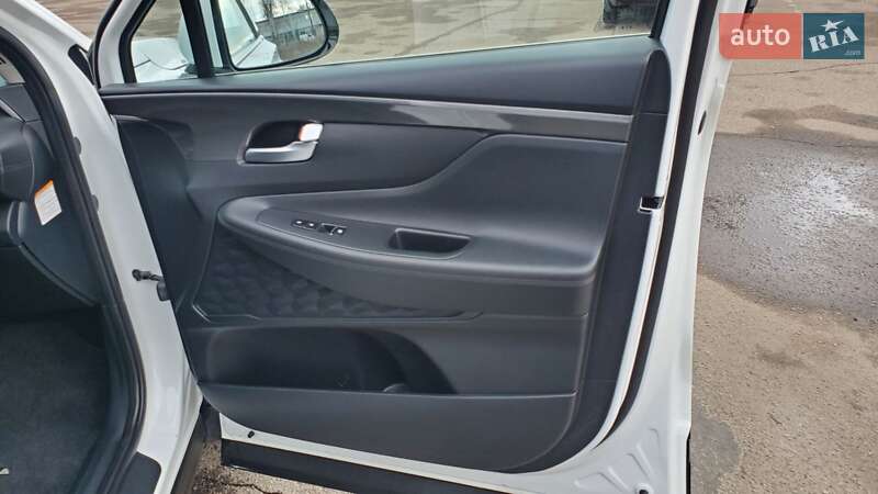 Позашляховик / Кросовер Hyundai Santa FE 2022 в Умані