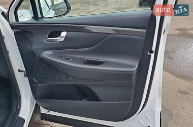 Внедорожник / Кроссовер Hyundai Santa FE 2022 в 