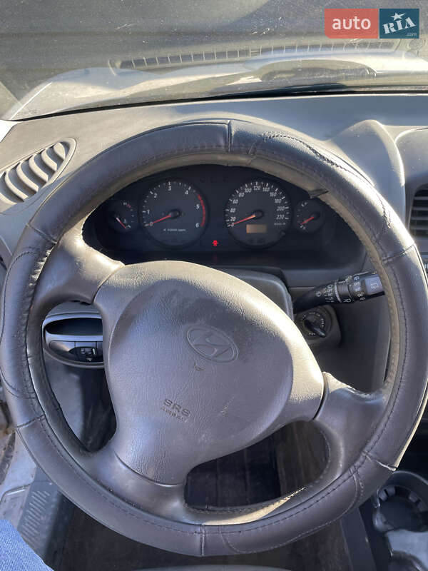 Позашляховик / Кросовер Hyundai Santa FE 2002 в Ратному