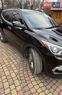 Внедорожник / Кроссовер Hyundai Santa FE 2016 в 