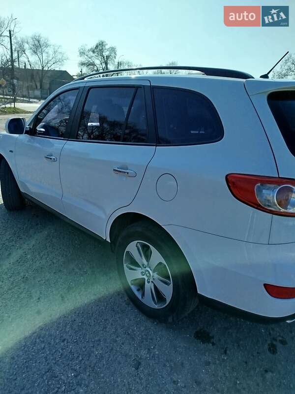 Внедорожник / Кроссовер Hyundai Santa FE 2012 в Белгороде-Днестровском