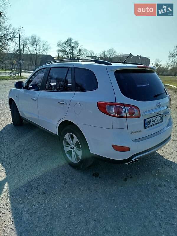 Внедорожник / Кроссовер Hyundai Santa FE 2012 в Белгороде-Днестровском