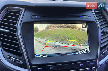 Внедорожник / Кроссовер Hyundai Santa FE 2015 в 