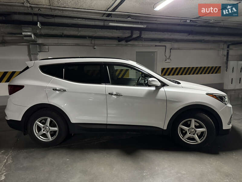 Позашляховик / Кросовер Hyundai Santa FE 2018 в Києві