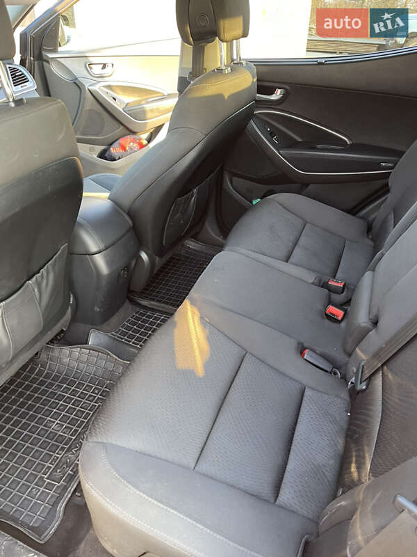 Позашляховик / Кросовер Hyundai Santa FE 2012 в Тлумачі