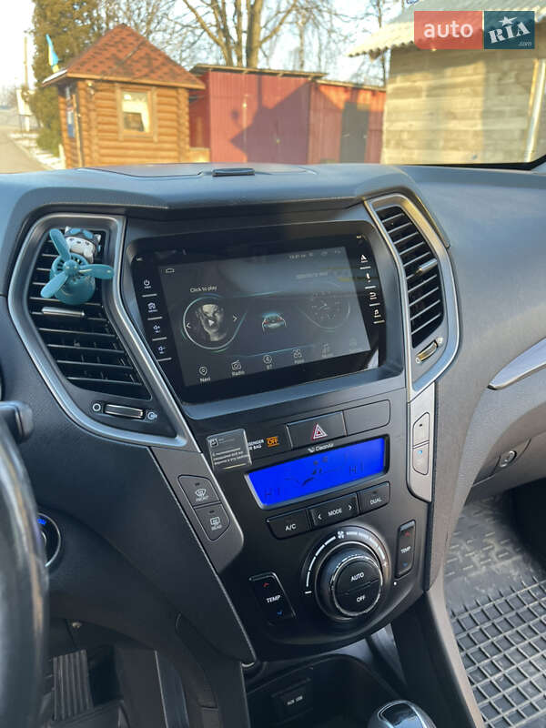 Позашляховик / Кросовер Hyundai Santa FE 2012 в Тлумачі