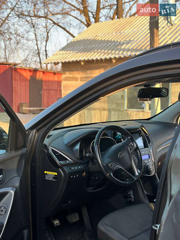 Позашляховик / Кросовер Hyundai Santa FE 2012 в Тлумачі