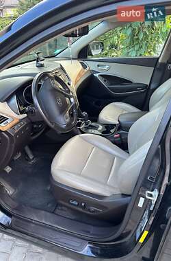 Внедорожник / Кроссовер Hyundai Santa FE 2015 в 
