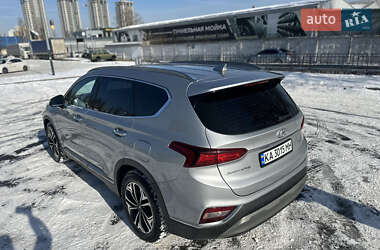 Внедорожник / Кроссовер Hyundai Santa FE 2018 в Киеве