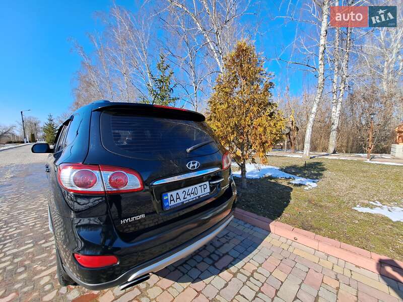 Позашляховик / Кросовер Hyundai Santa FE 2012 в Києві