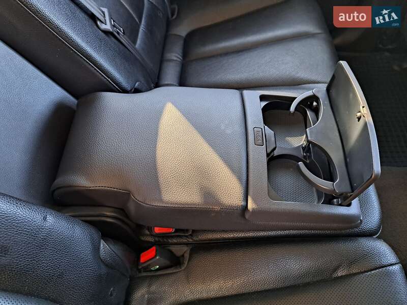 Позашляховик / Кросовер Hyundai Santa FE 2012 в Києві