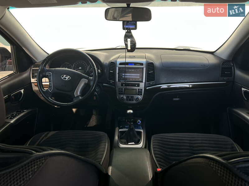 Внедорожник / Кроссовер Hyundai Santa FE 2011 в Тернополе
