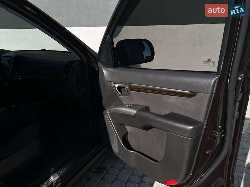 Внедорожник / Кроссовер Hyundai Santa FE 2011 в Тернополе