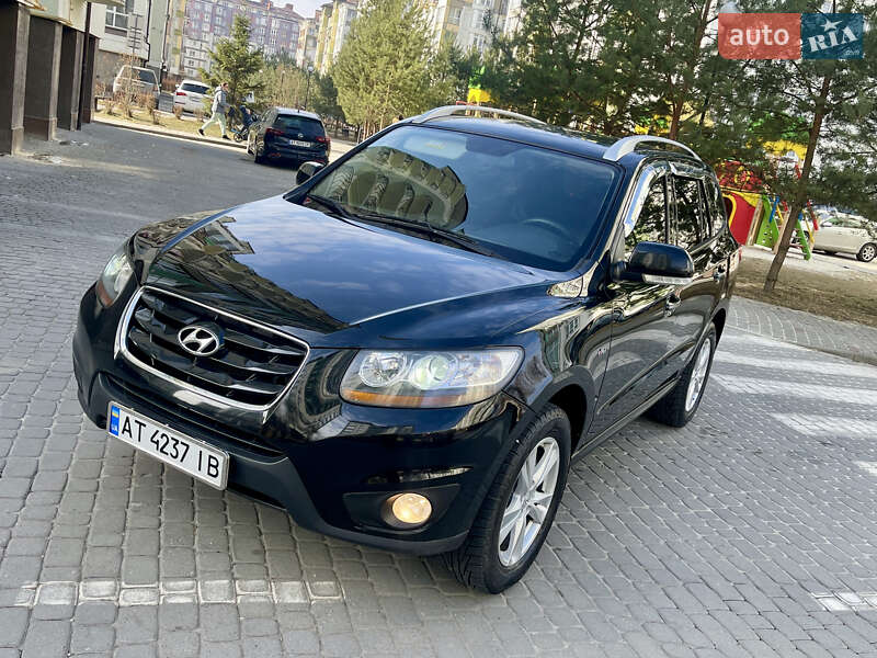 Позашляховик / Кросовер Hyundai Santa FE 2010 в Івано-Франківську