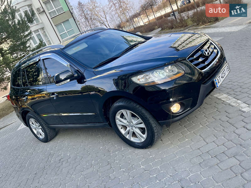 Позашляховик / Кросовер Hyundai Santa FE 2010 в Івано-Франківську