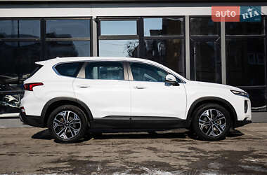 Внедорожник / Кроссовер Hyundai Santa FE 2018 в 