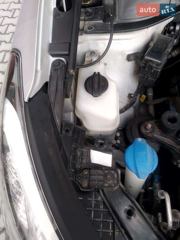 Внедорожник / Кроссовер Hyundai Santa FE 2013 в Ивано-Франковске