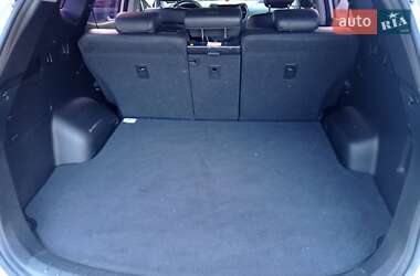 Внедорожник / Кроссовер Hyundai Santa FE 2013 в 