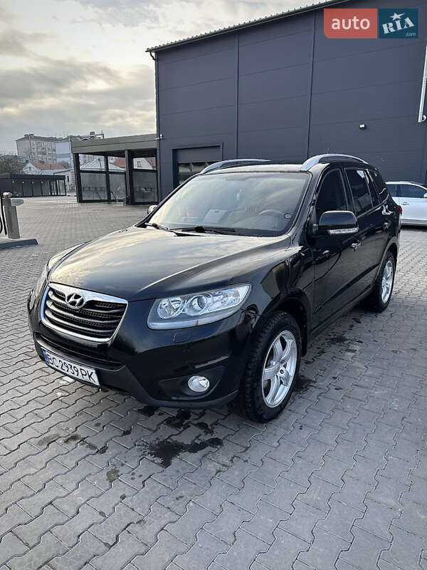 Позашляховик / Кросовер Hyundai Santa FE 2011 в Львові