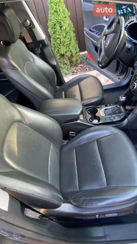 Позашляховик / Кросовер Hyundai Santa FE 2013 в Києві фото 12 Позашляховик / Кросовер Hyundai Santa FE 2013 в Києві