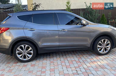 Внедорожник / Кроссовер Hyundai Santa FE 2013 в 