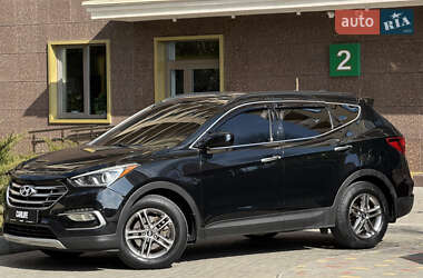Внедорожник / Кроссовер Hyundai Santa FE 2016 в 
