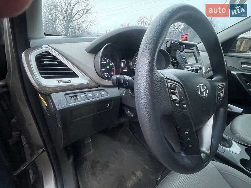 Внедорожник / Кроссовер Hyundai Santa FE 2016 в Виннице