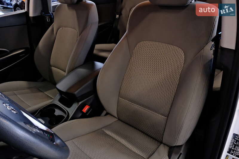 Позашляховик / Кросовер Hyundai Santa FE 2015 в Одесі