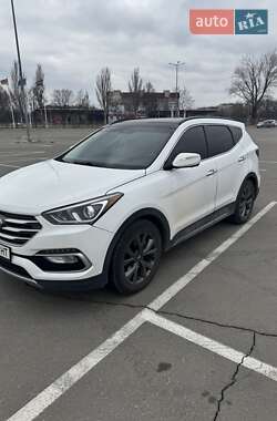 Внедорожник / Кроссовер Hyundai Santa FE 2017 в 