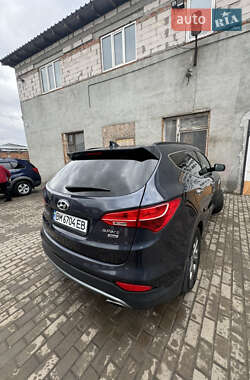 Позашляховик / Кросовер Hyundai Santa FE 2013 в 