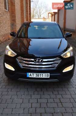 Внедорожник / Кроссовер Hyundai Santa FE 2012 в 