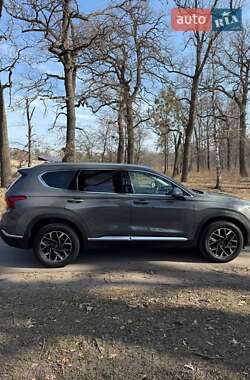 Внедорожник / Кроссовер Hyundai Santa FE 2021 в 
