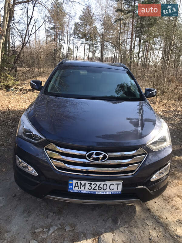 Позашляховик / Кросовер Hyundai Santa FE 2013 в Коростишеві