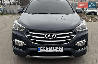 Внедорожник / Кроссовер Hyundai Santa FE 2016 в 