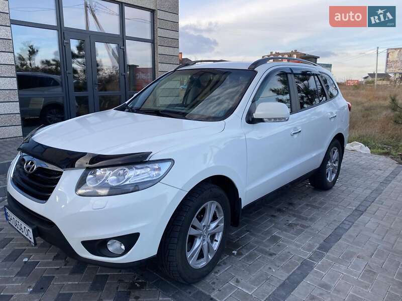 Внедорожник / Кроссовер Hyundai Santa FE 2011 в 
