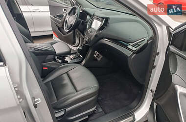 Внедорожник / Кроссовер Hyundai Santa FE 2012 в 