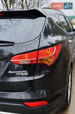 Позашляховик / Кросовер Hyundai Santa FE 2012 в 