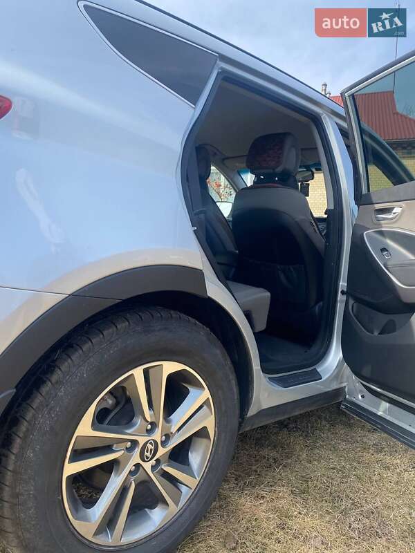 Позашляховик / Кросовер Hyundai Santa FE 2015 в Хмельницькому