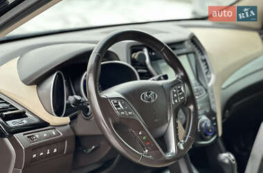 Позашляховик / Кросовер Hyundai Santa FE 2013 в 