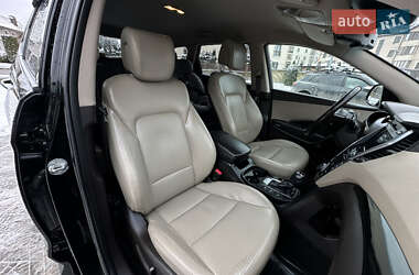 Позашляховик / Кросовер Hyundai Santa FE 2013 в 