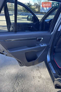 Внедорожник / Кроссовер Hyundai Santa FE 2011 в 
