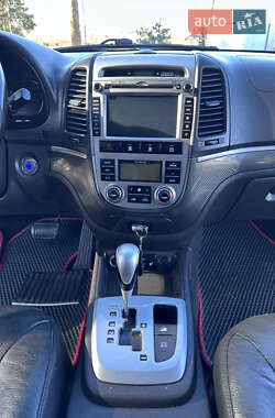 Внедорожник / Кроссовер Hyundai Santa FE 2011 в 