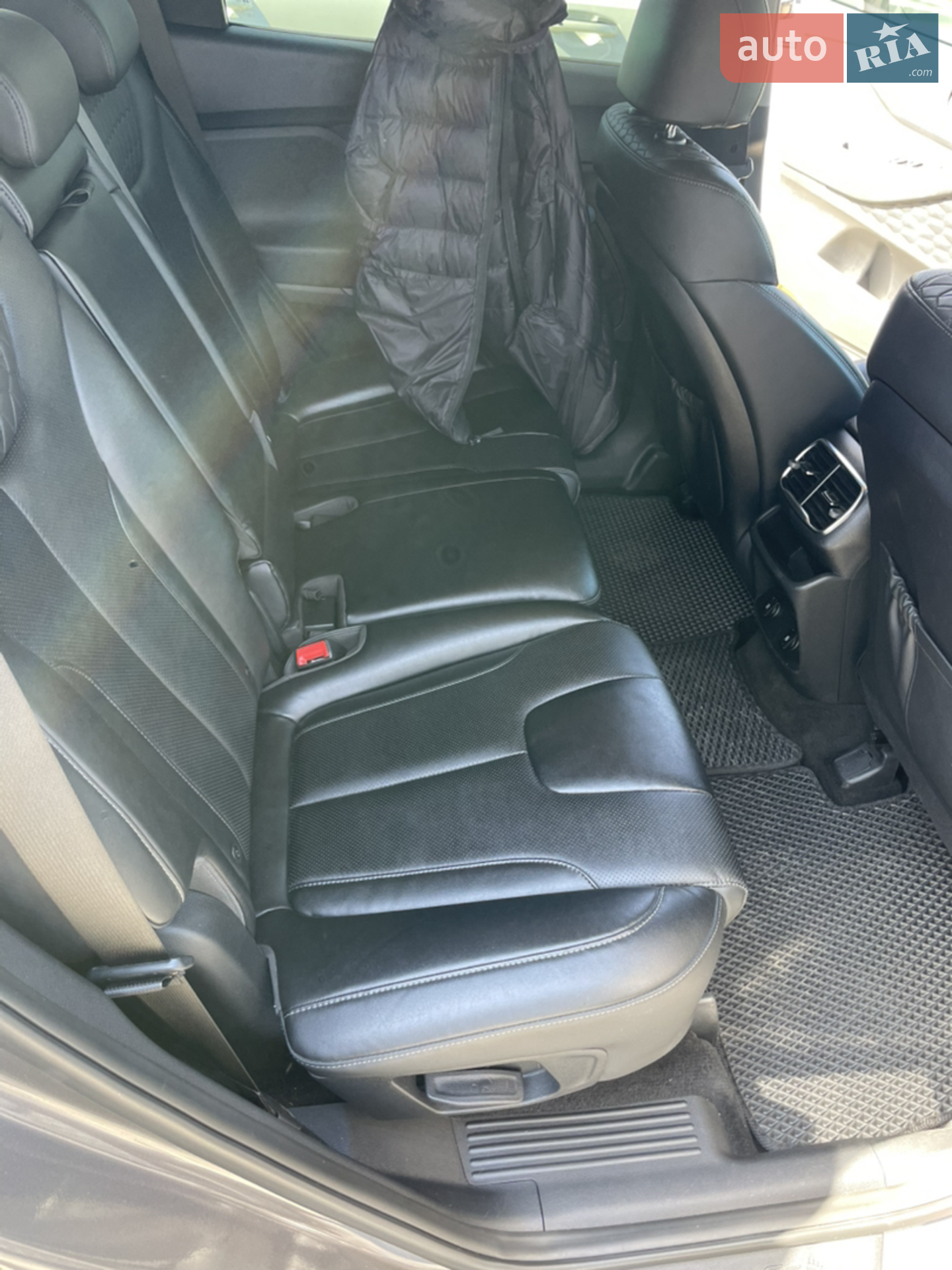 2019 Hyundai Santa Fe - мініатюра 16