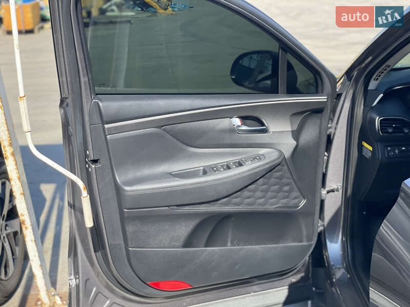 Позашляховик / Кросовер Hyundai Santa FE 2019 в Умані